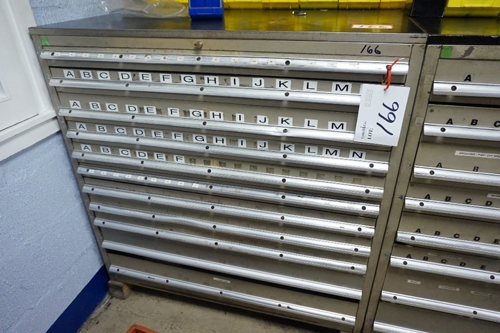 Steel 11 Drawer Tool Chest and Contents