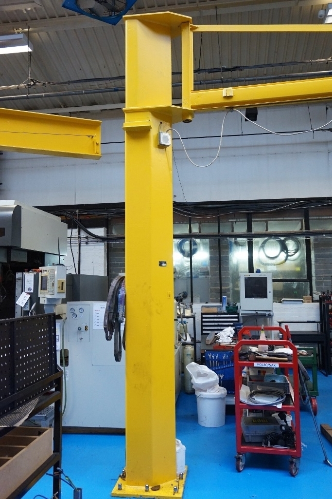 Jib Crane with 500kg Demag Hoist