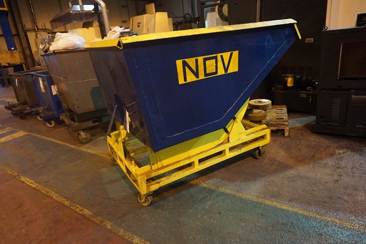 Tipping Skip - 50" x 70"