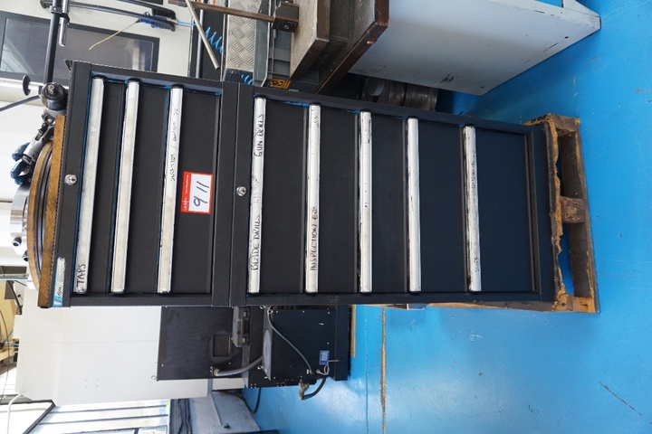 Lista 8-Drawer Cabinet