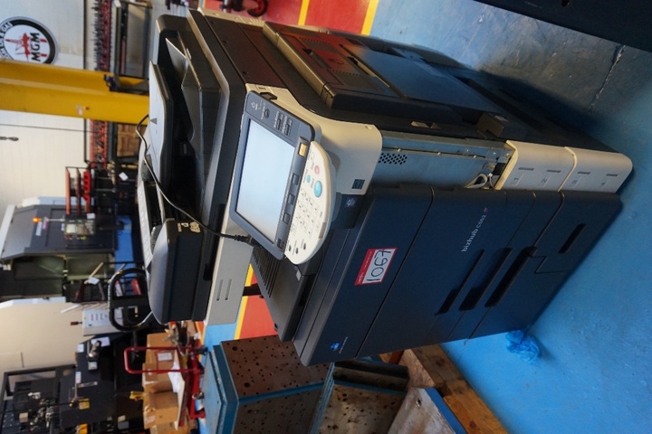 Konica Minolta Biz Hub C552 Photo Copier with Auto Paper Feed