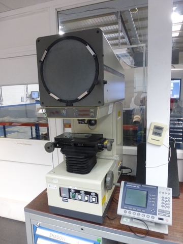 Mitutoyo PJ3000 Profile Projector