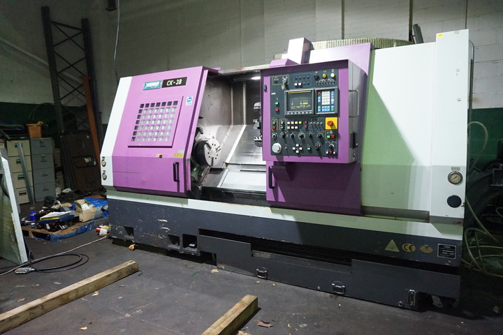 Yang CK3B CNC Lathe