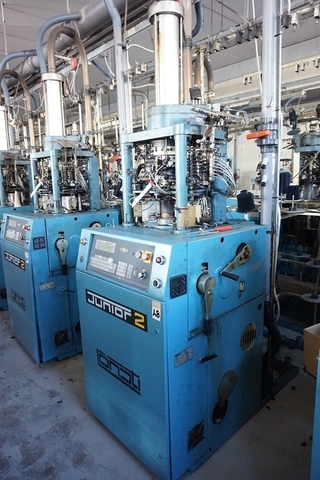 Lonati Junior 2 Hosiery Knitting Machine; 3 3/4" diameter; 200 Needle Count; 17 Gauge