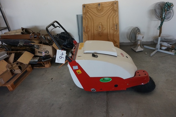RCM Motoscopa Industrial Floor Sweeper