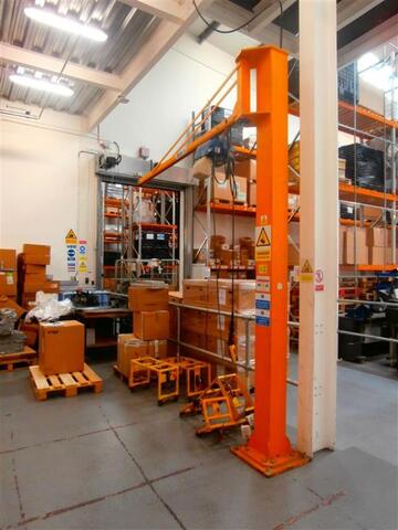 Floor Mounted Swing Jib