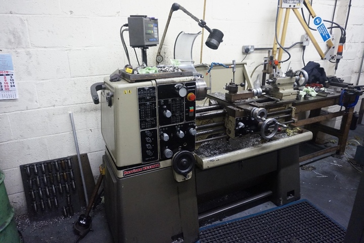 Harrison VS330TR Lathe