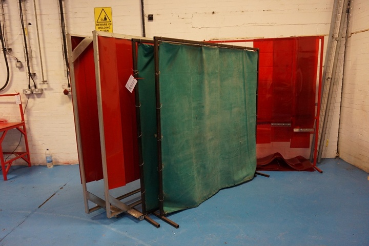 Qty of Welding Screens