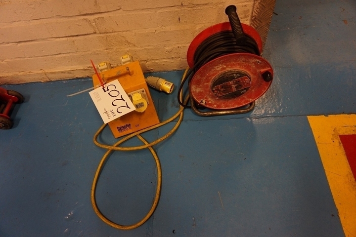 Extension Lead with Multi-plug 110 Volt Adaptor