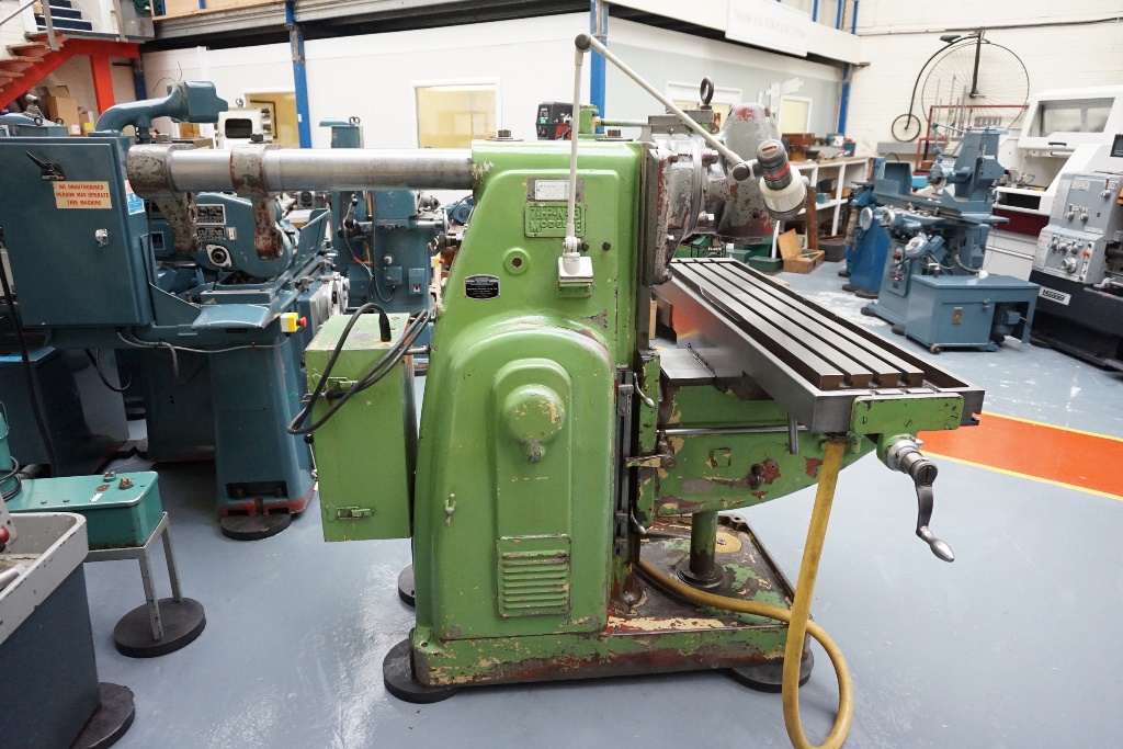 KEARNEY TRECKER Horizontal Milling Machine Type No. 3CE