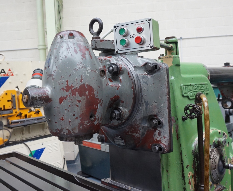 KEARNEY TRECKER Horizontal Milling Machine Type No. 3CE