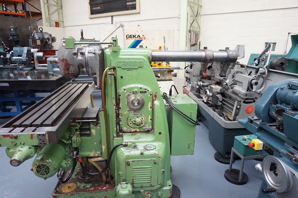 KEARNEY TRECKER Horizontal Milling Machine Type No. 3CE