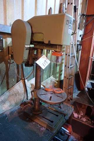 Astra Tapping Machine Type YS-130