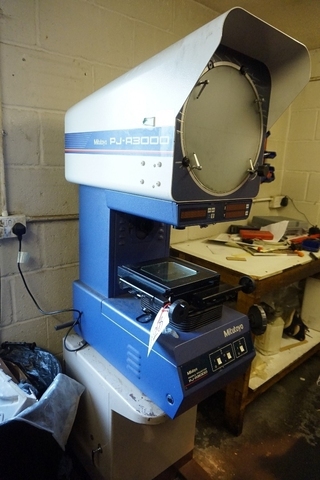Mitutoyo PJ-A3000 Profile Projector