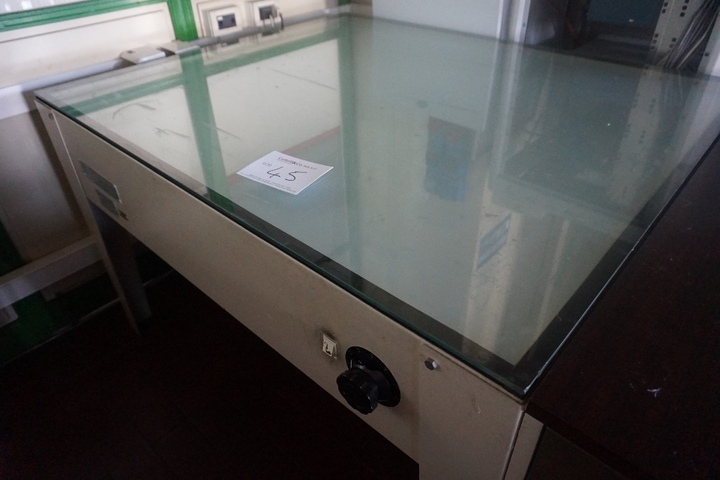 Ovit Light Table 1300mm x 1100mm