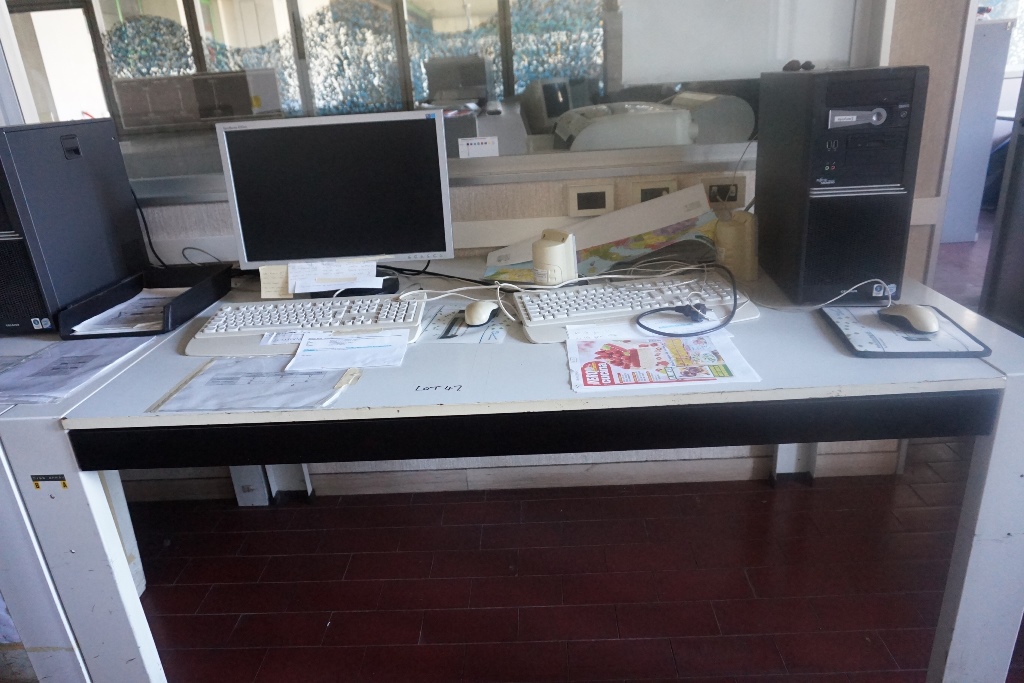 Quantity of Workstations with PC's and Screens