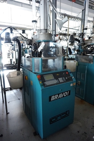 Lonati Bravo 852 Hosiery Knitting Machine; 4'' diameter 176 Needle Count; 14 Gauge