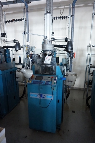 Lonati 900 Bravo 936 SER Hosiery Knitting Machine; 3 1/2" dia; 240 Needle Count; 22 Gauge