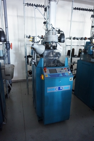 Lonati 900 Bravo 936 SER Hosiery Knitting Machine; 3 1/2" dia; 240 Needle Count; 22 Gauge