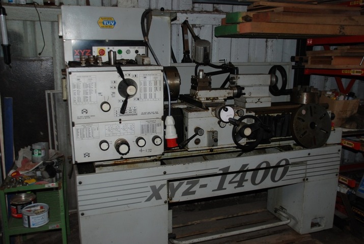 XYZ Model 1400 Centre Lathe