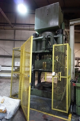 Mackey Bowley 1200-Ton Hydraulic Forging Press