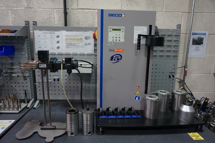 Seco 15 Easy Shrink Tooling Machine