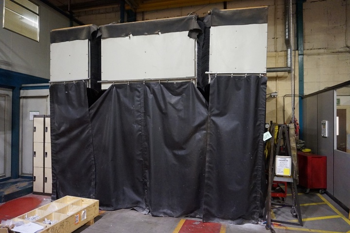 Curtain Sided Building with lift up Roof