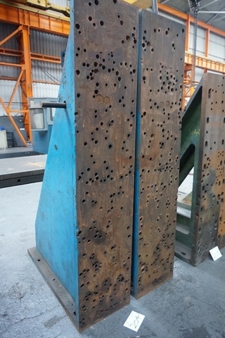 (2) Angle Plates