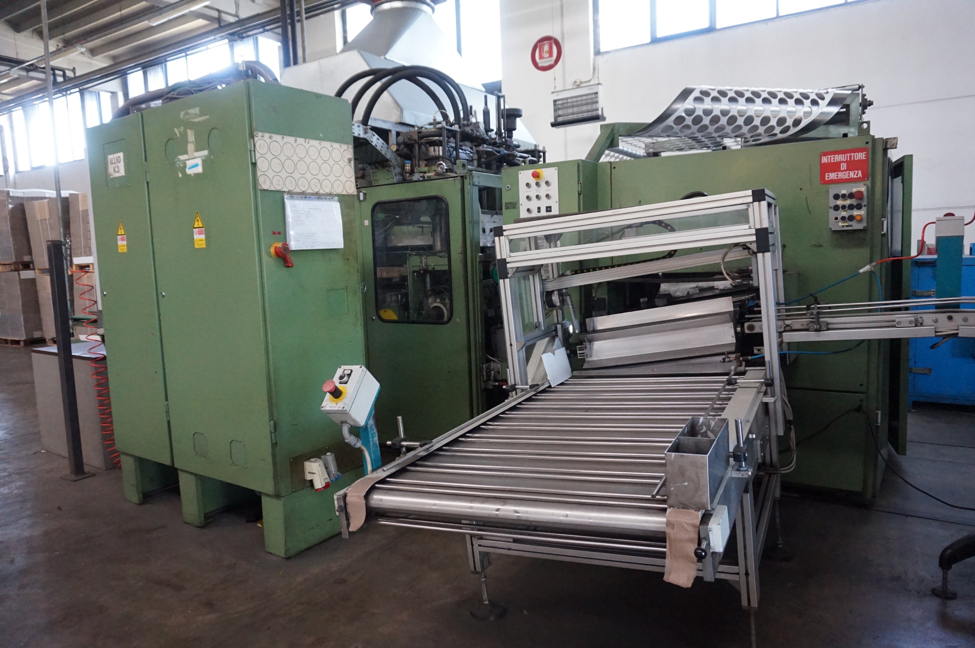 ILLIG RDM 70k Automatic Pressure Forming Machine