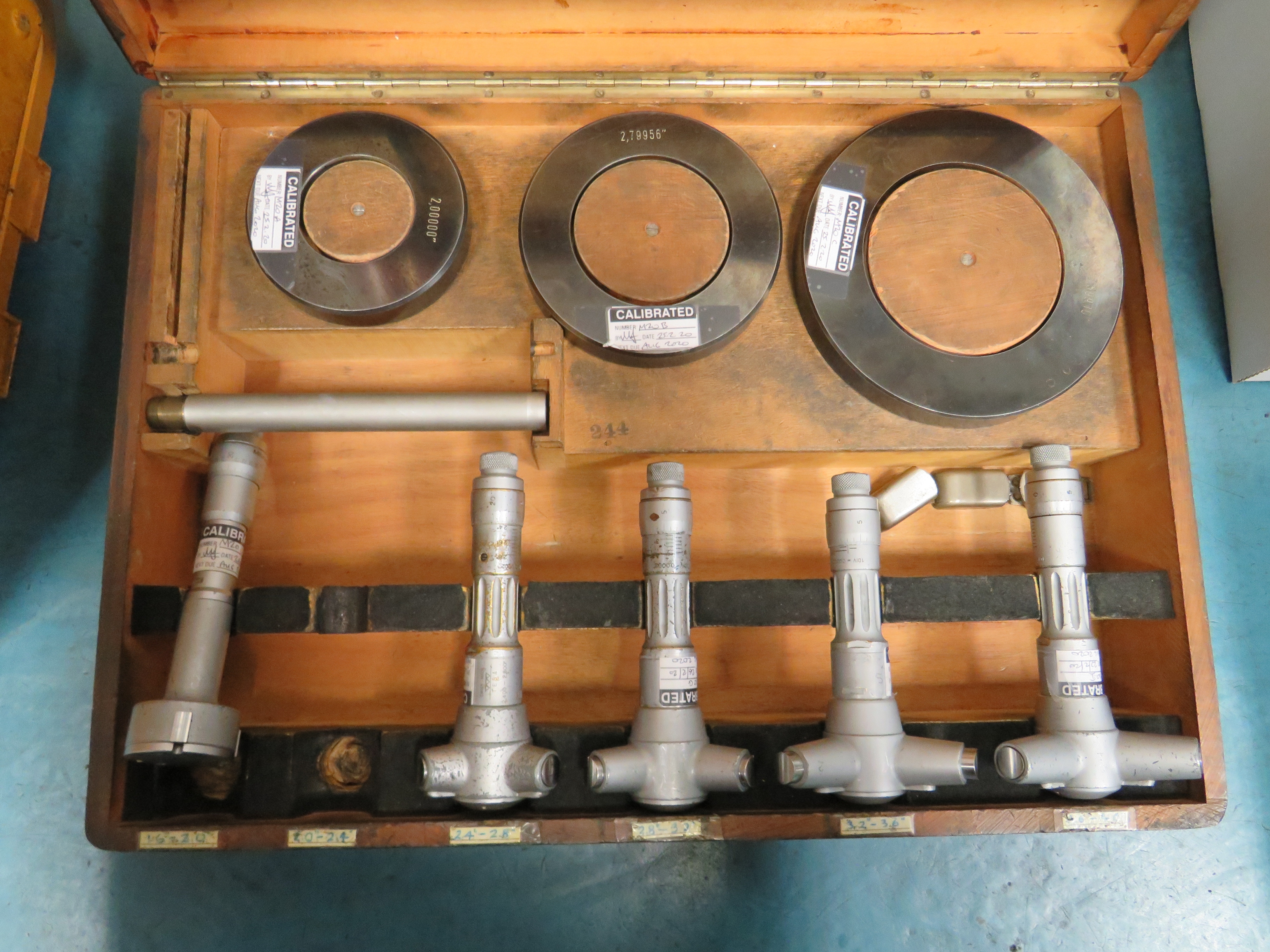 Mitutoyo Bore Gauges 1.6" 4.0"