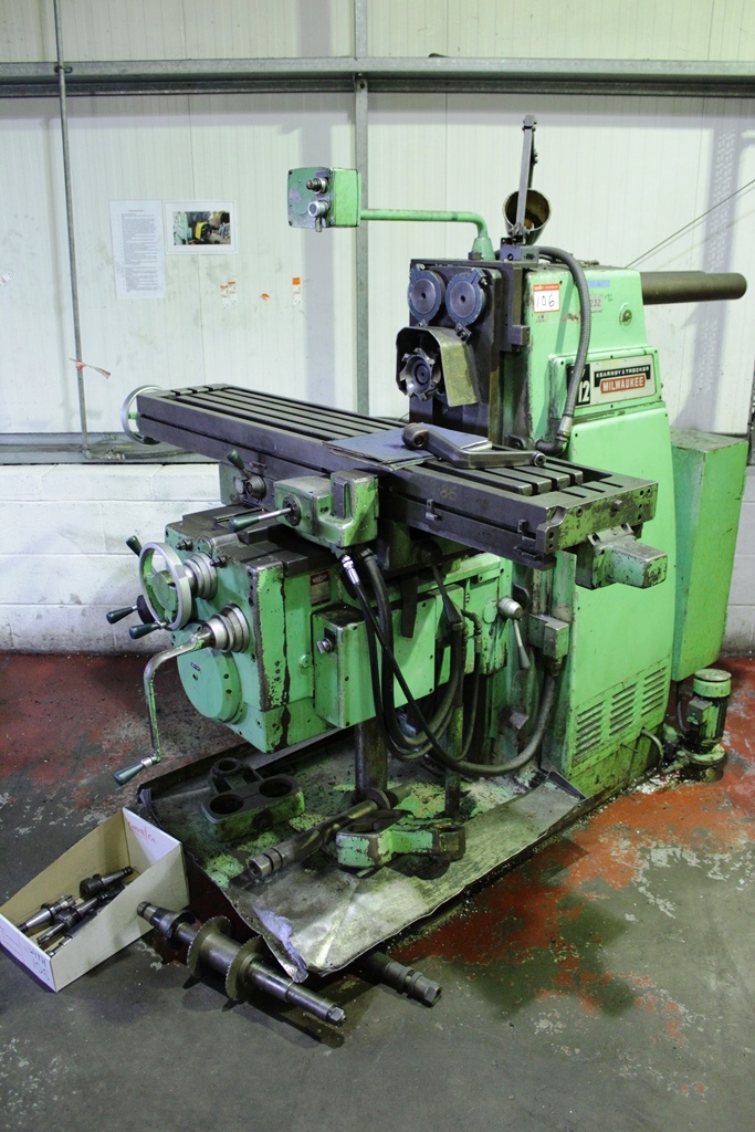 Kearney & Trecker Milwaukee 307/S12 Horizontal Milling Machine
