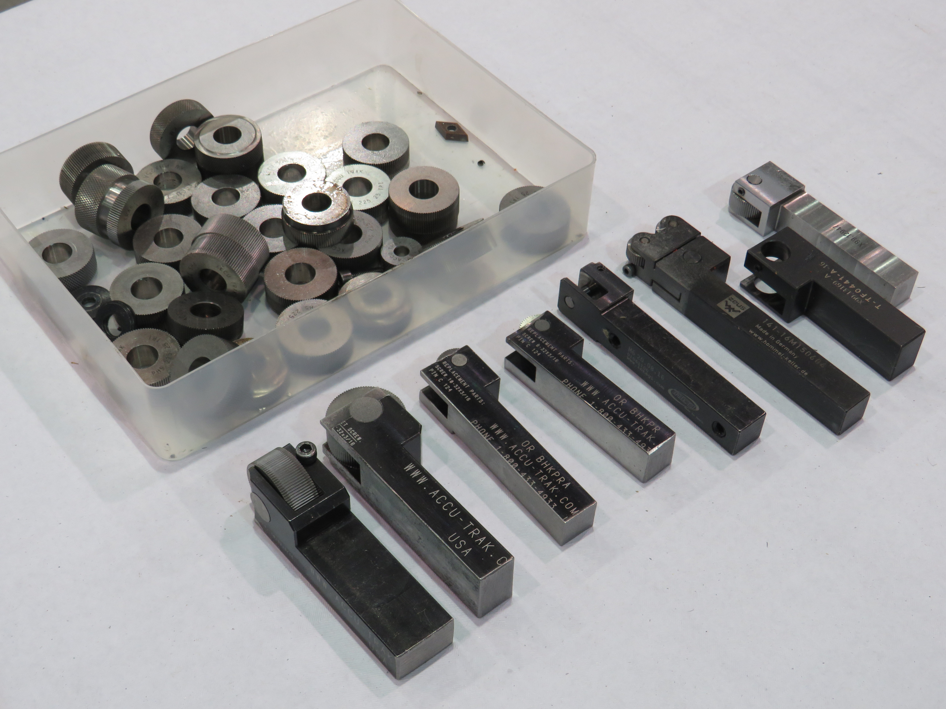 Qty of Knurl Holders & Knurls