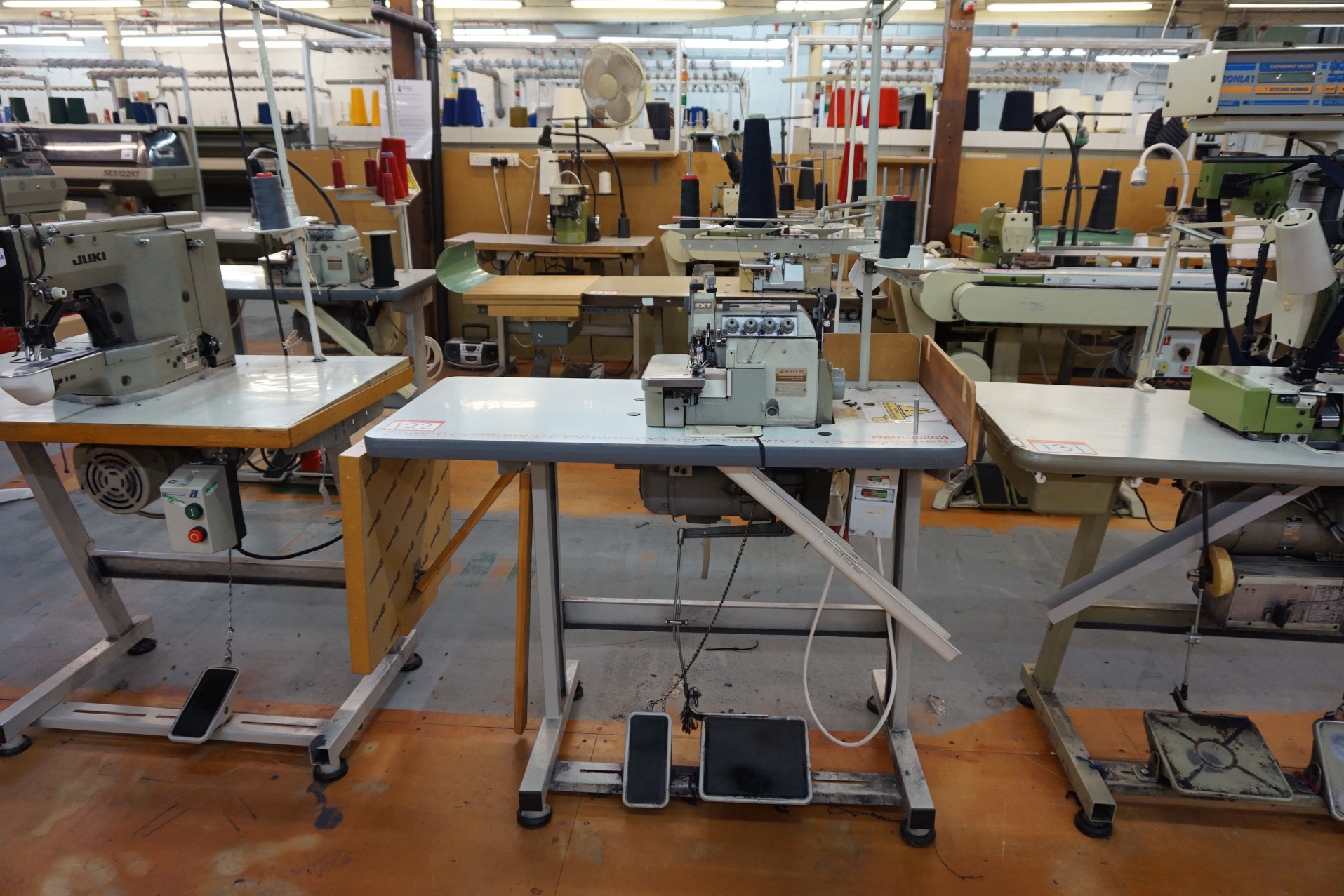 Pegasus EXT Series EXT521454S1 Over Edger Sewing Machine