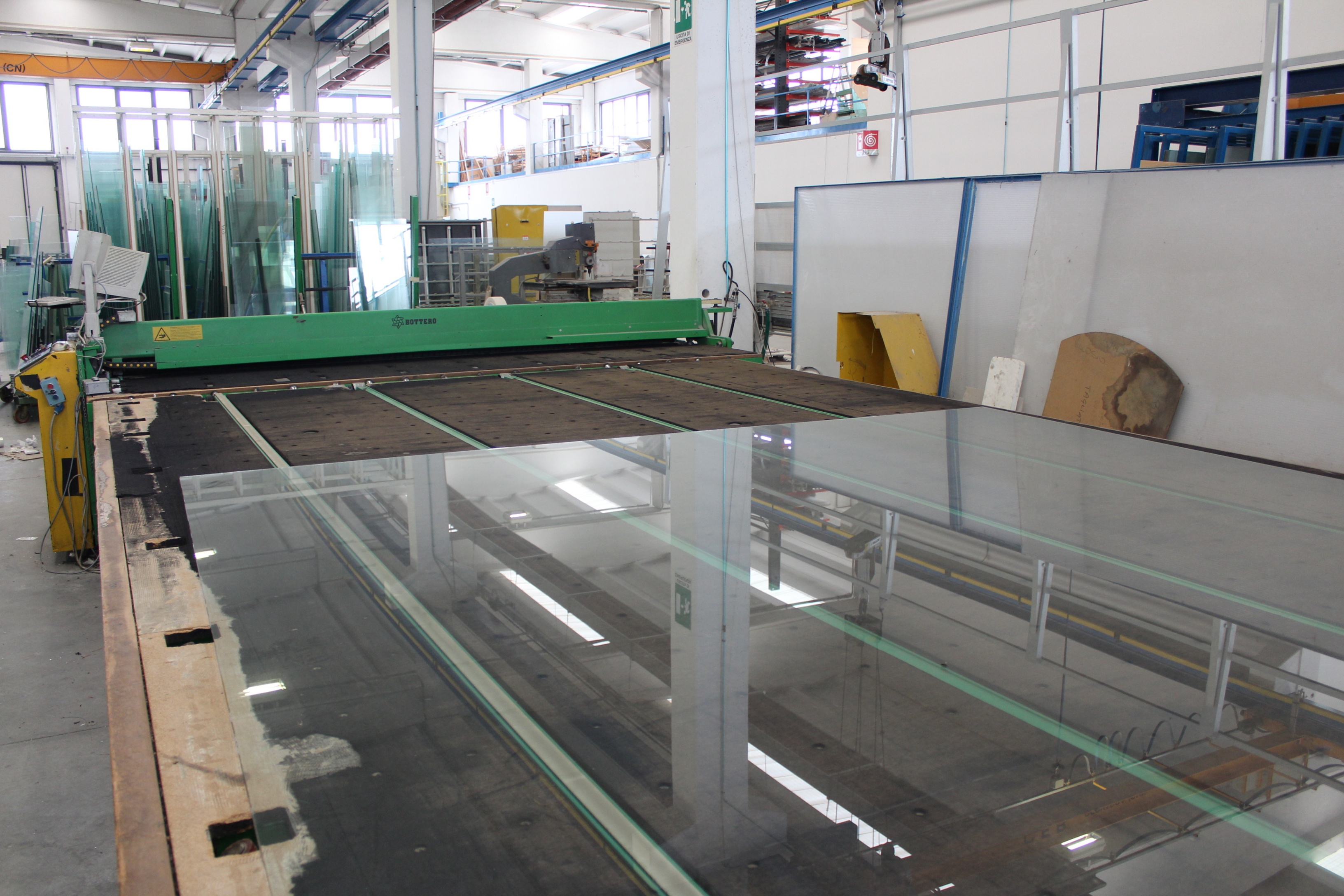 Bottero Type 734 AVL Laminated Glass Cutting Table