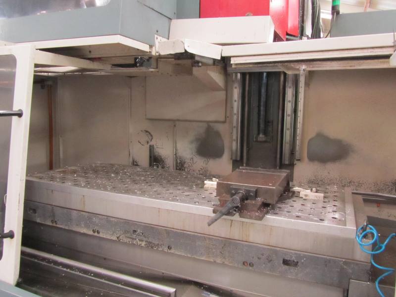 Cincinnati Milacron Lancer 2000 3 Axis Vertical Machining Centre