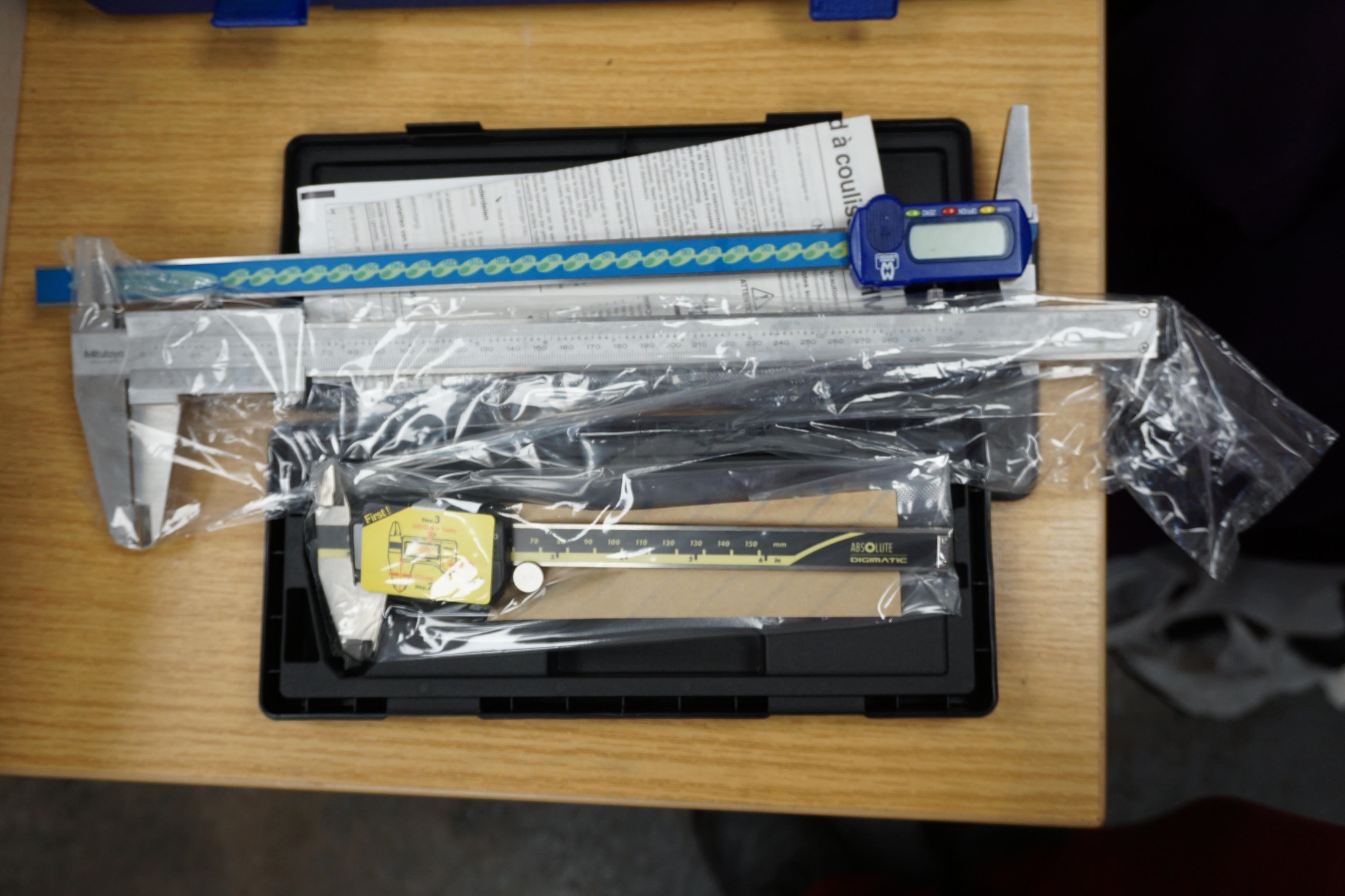 Mitutoyo Digital Caliper, Mitutoyo Manual Vernier, Moore & Wright Caliper Gauge