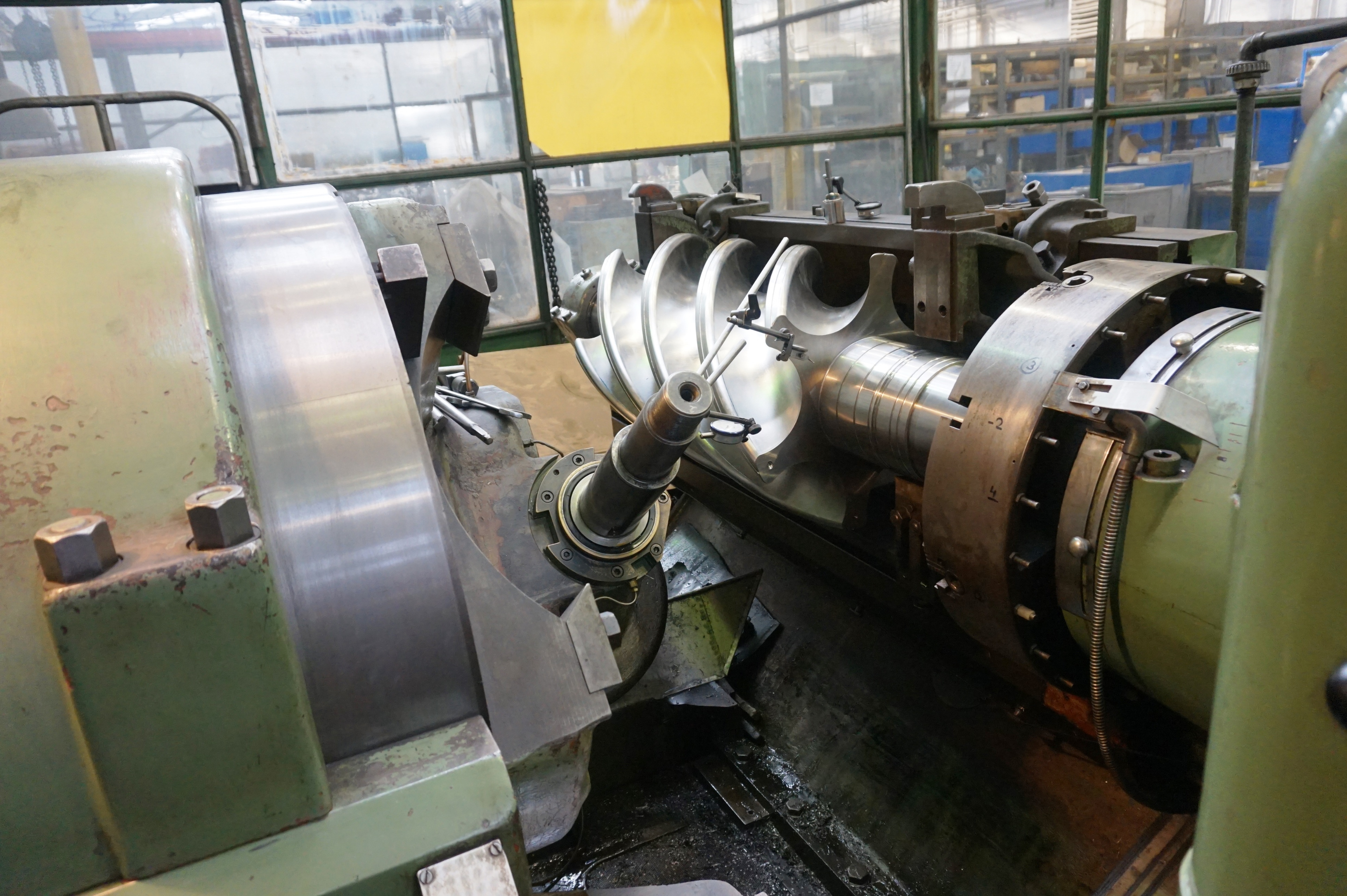 Holroyd Model 5AC Pump Rotor Milling Machine