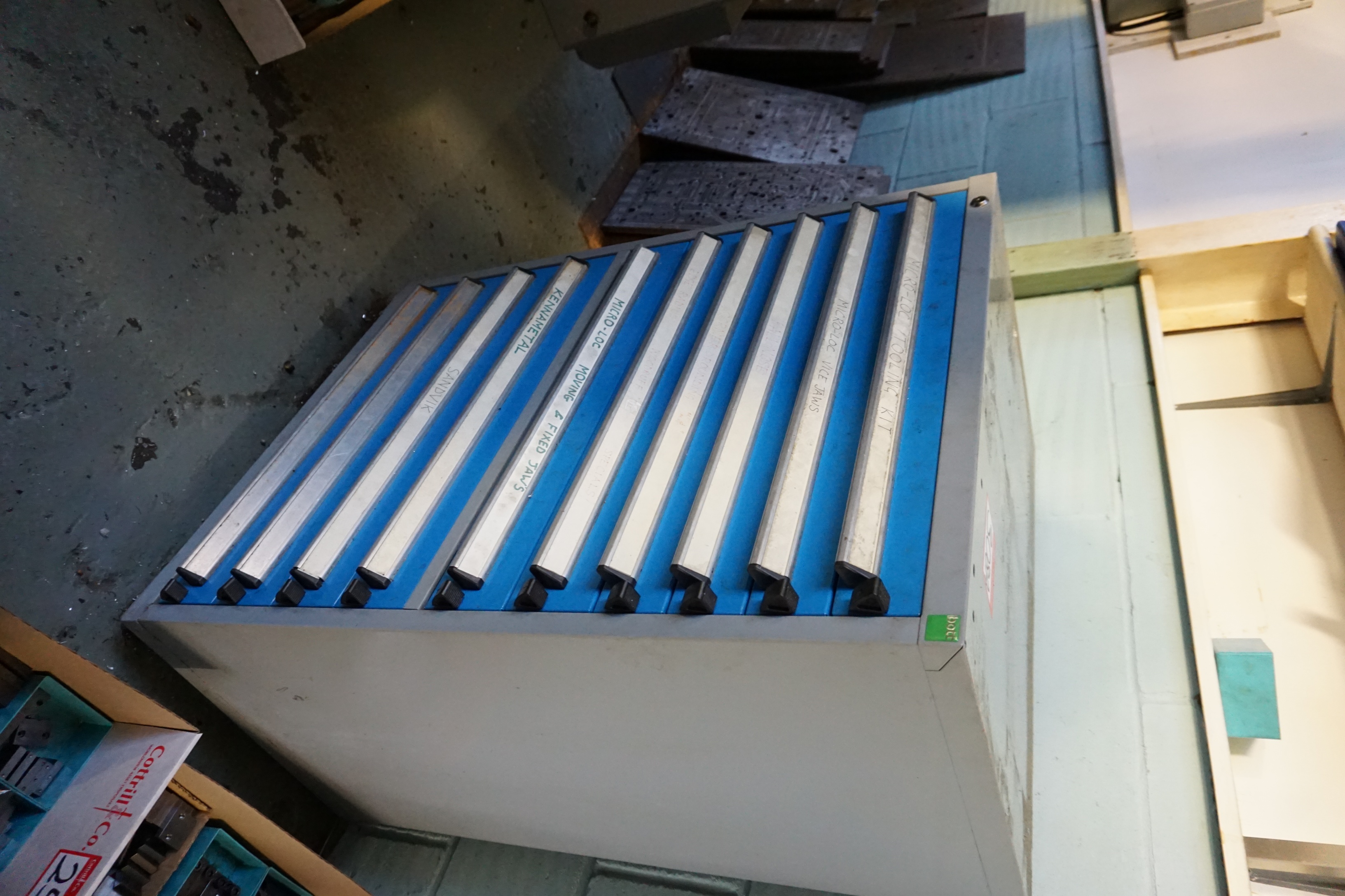 Bott 10 Drawer Cabinet