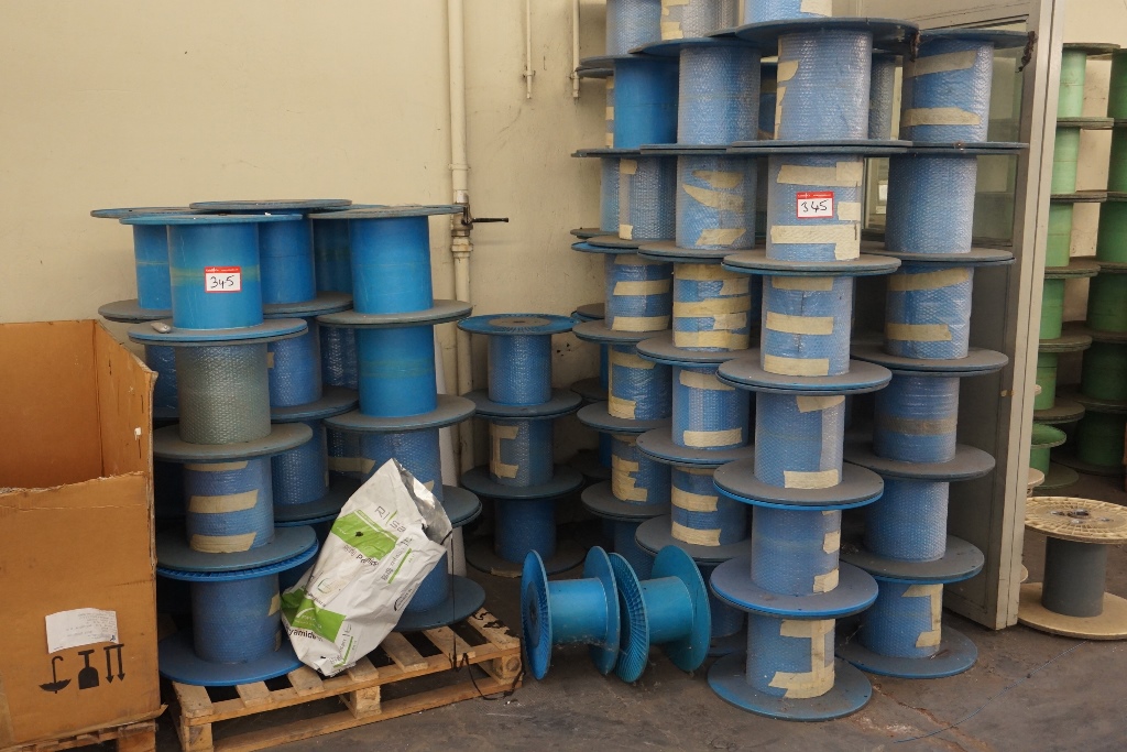 60 x 500mm Blue Plastic Reels