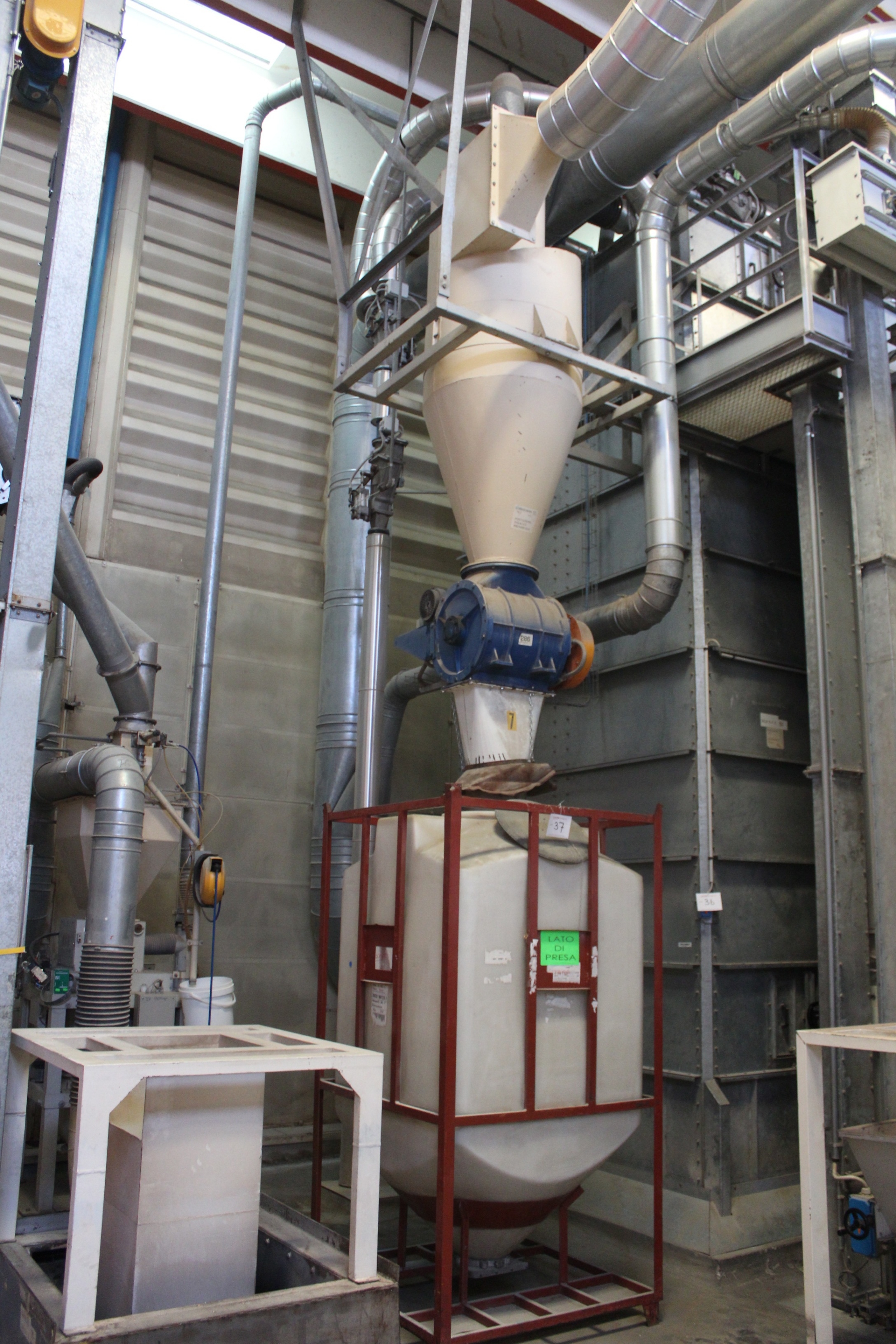 Rotary Valve Mixer with Feed to Portable Silo in Steel Frame