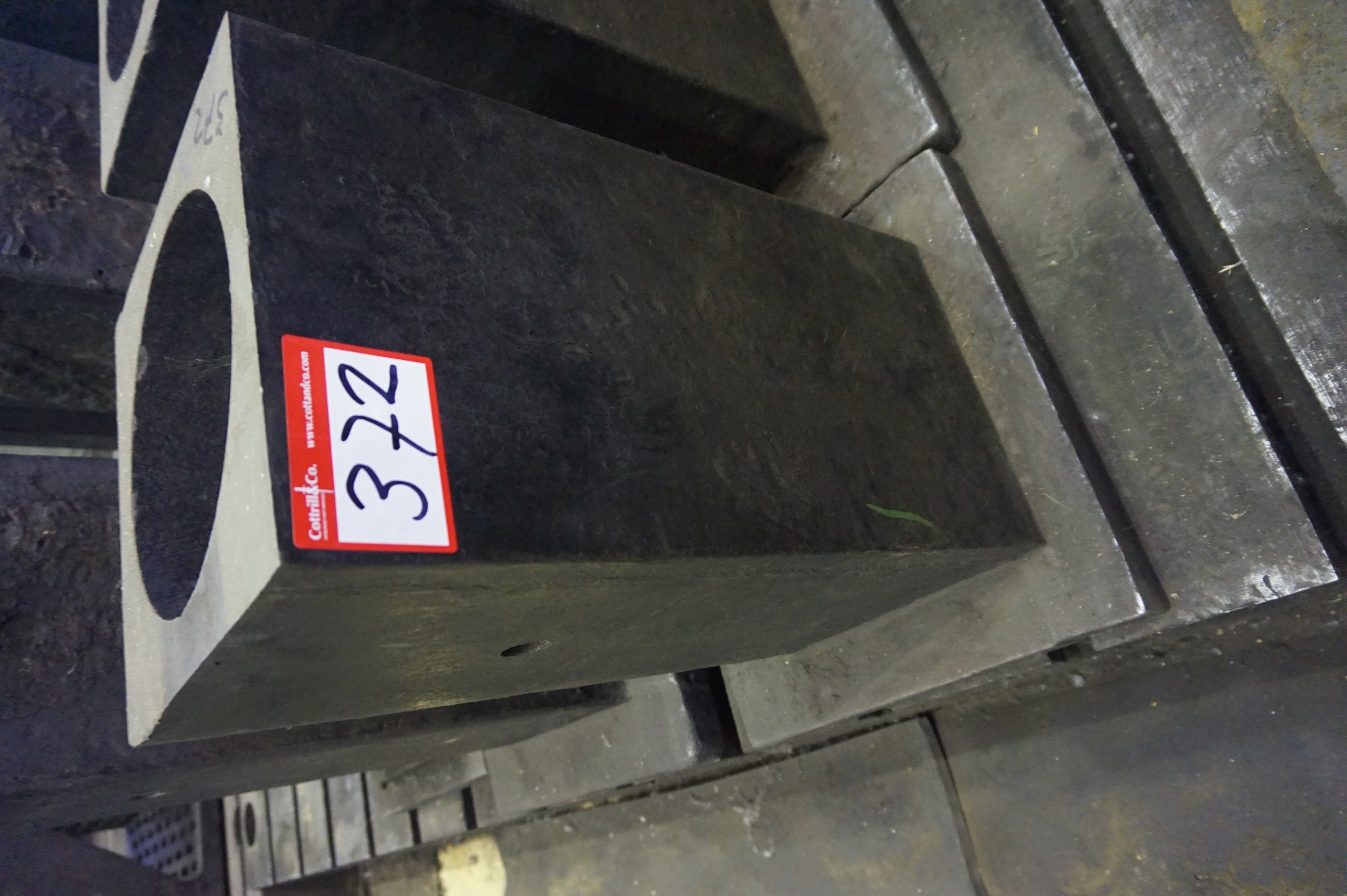 (4) x Square Supporting Blocks 450mm x 450mm x 650mm