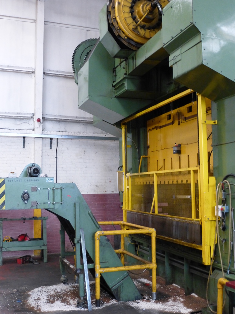 Rhodes S2 – 400 – 108 – 60 400 Ton Double Sided Power Press