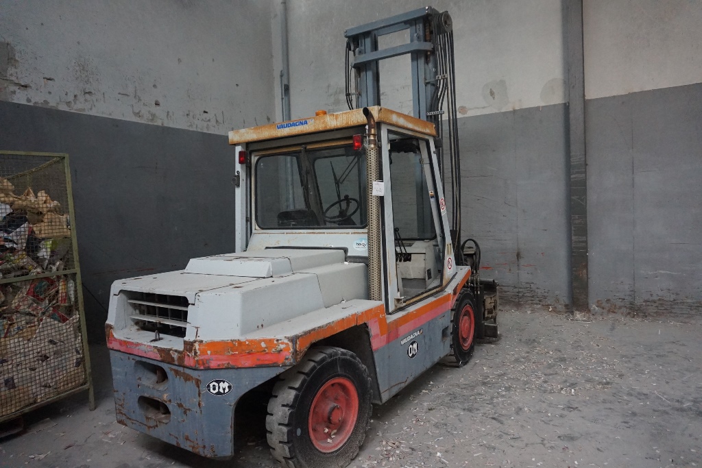 Fiat Om Carrelli Di 70c Diesel Elivatori Fork Lift Truck