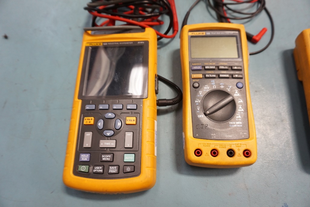 Fluke 123 аккумулятор
