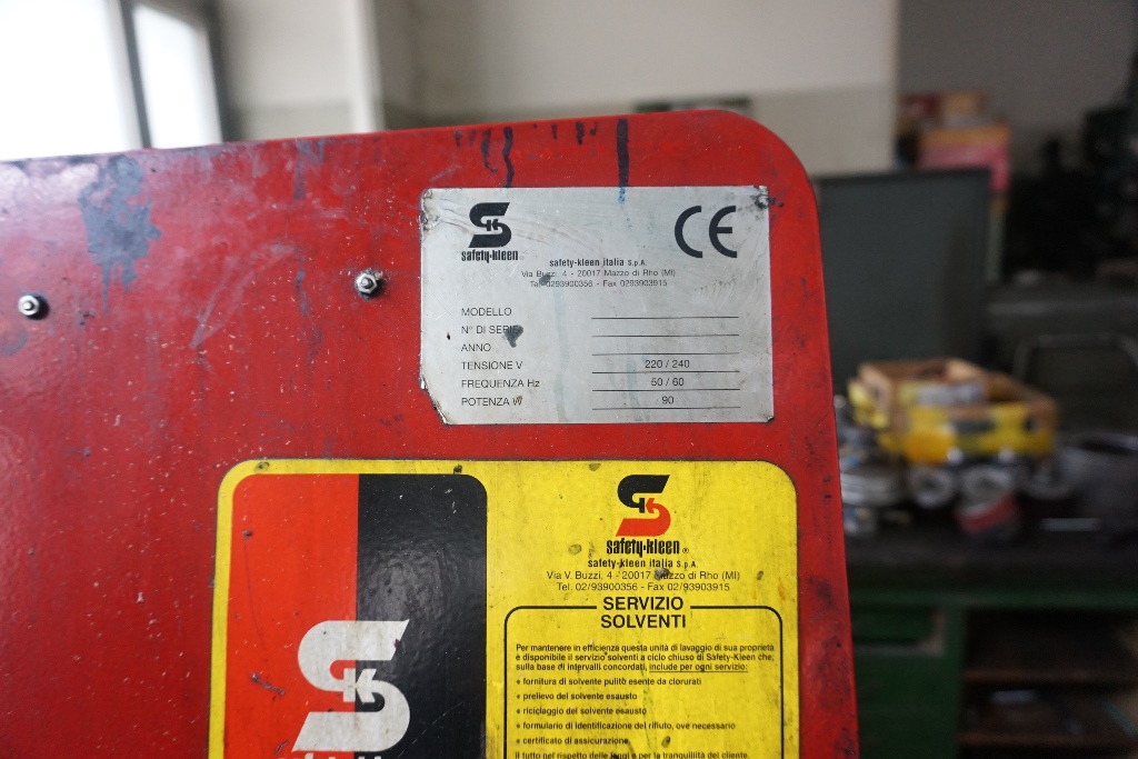 Safety Kleen Cleaning tank