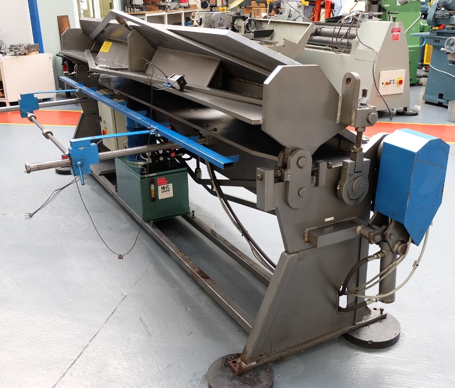 Waltons Type BPFM/120/14P Powered Box & Pan Folding Machine