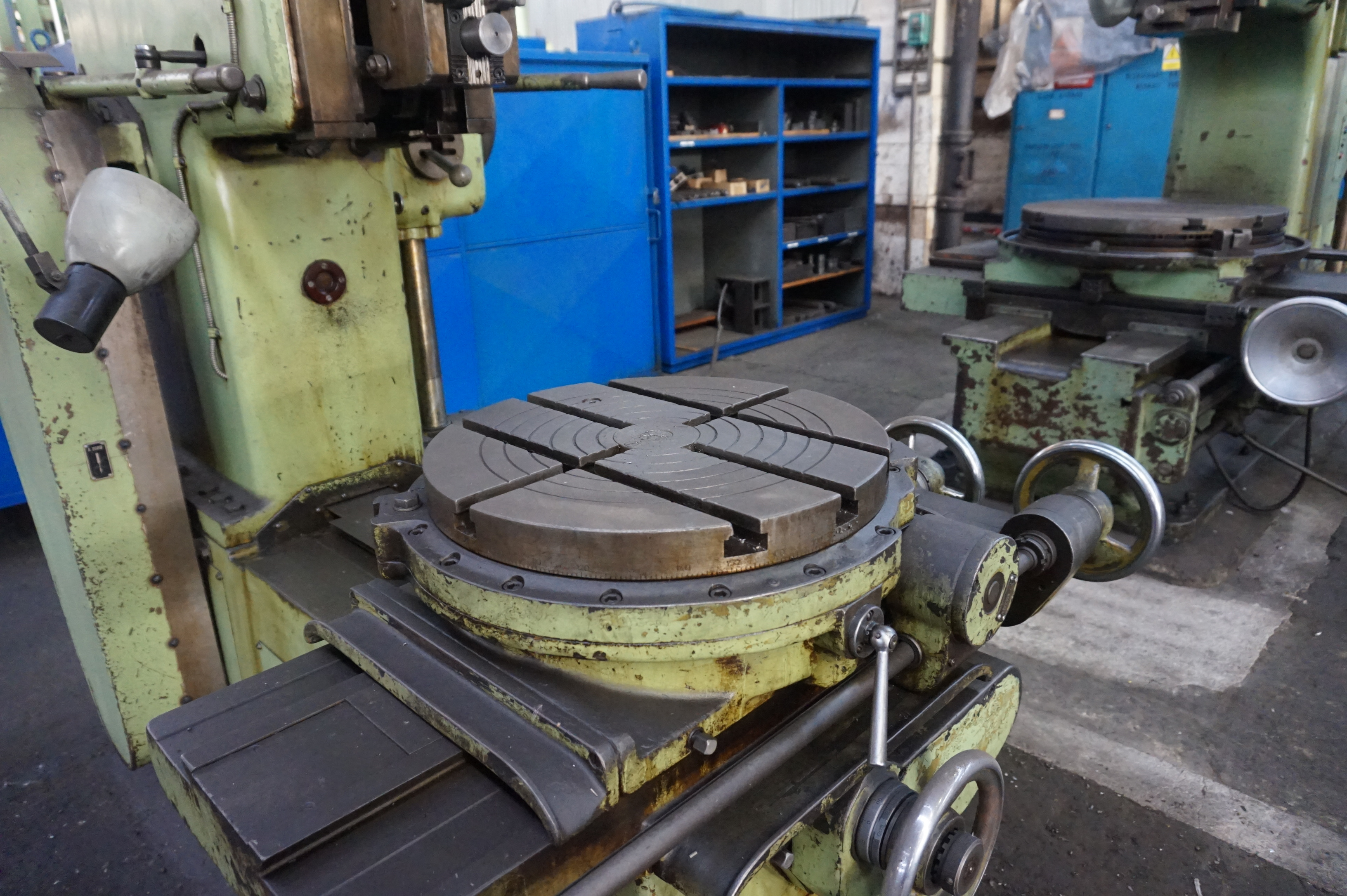 Slotting Machine