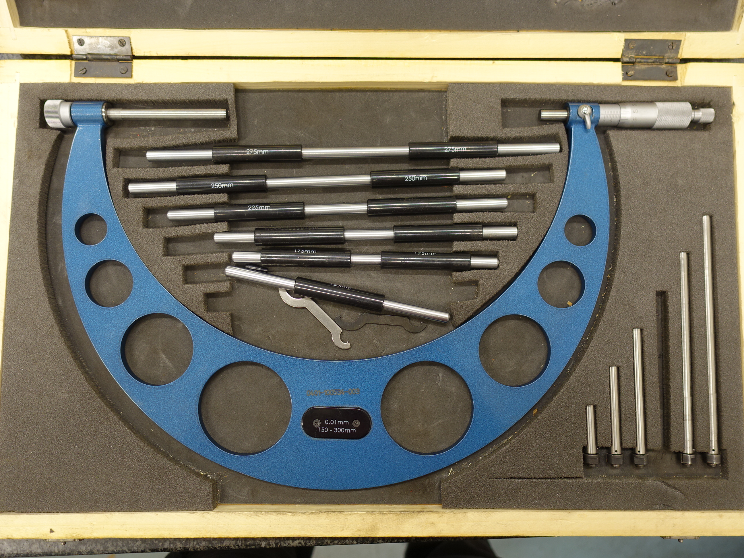 Juki 'DDL5554' Single Needle Lockstitch