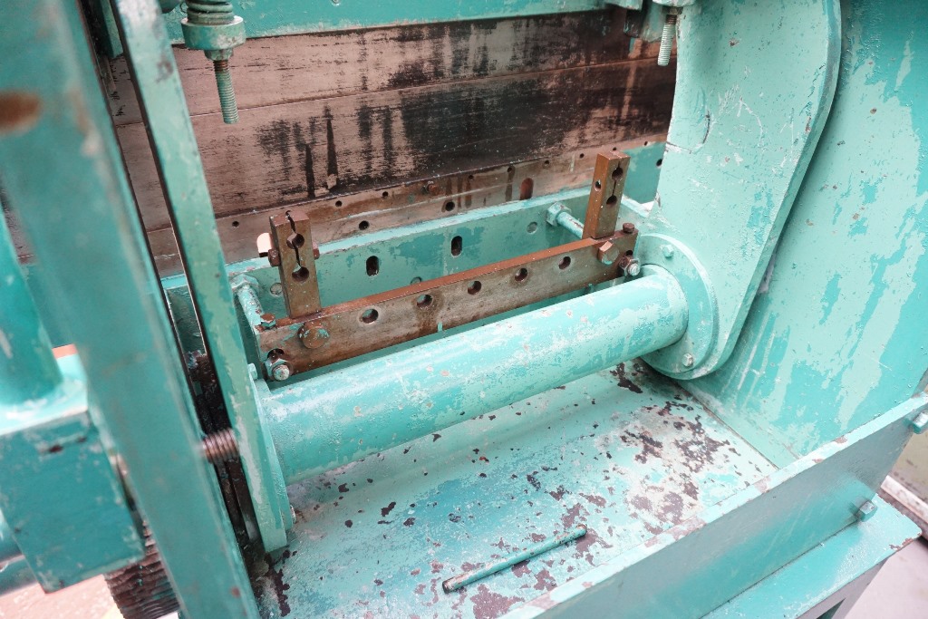 Bronx Type 8H036E Manual Press Brake