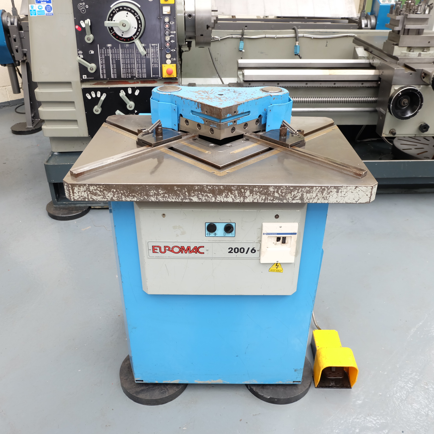 Euromac Type 200/6 Hydraulic Sheet Metal Corner Notcher